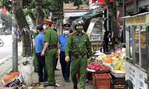 Hà Nội đề xuất tăng tiền phạt hành vi lấn chiếm vỉa hè, lòng đường
