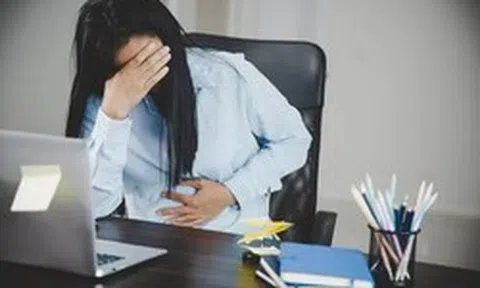 Người phụ nữ 52 tuổi bỏ cơm buổi tối 6 tháng liên tục để giảm cân: Bác sĩ thốt lên "sai lầm"