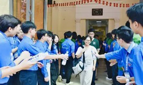 Nghìn thí sinh hoàn thành buổi thi đầu tiên lớp 10 chuyên sớm nhất Hà Nội