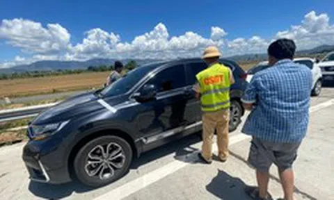 Không bằng lái vẫn chạy ô tô trên cao tốc, tài xế và chủ xe bị phạt 53 triệu