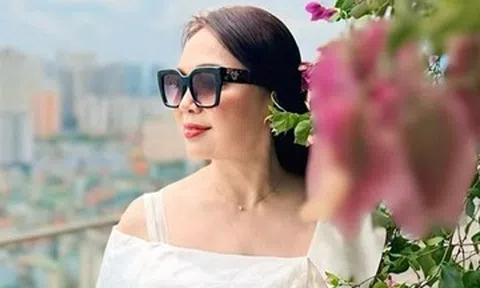 Con trai ca sĩ Trọng Tấn đối đầu với bố, NSND Thái Bảo diện váy xẻ gợi cảm