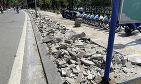 Phường Hai Bà Trưng lên tiếng việc đục phá vỉa hè lát đá 'bền trăm năm'