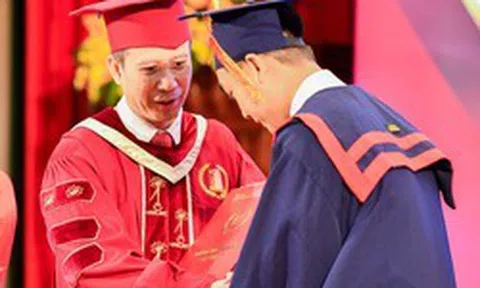 Chân dung cựu nam sinh vừa được bổ nhiệm làm Giám đốc ĐH Bách khoa Hà Nội