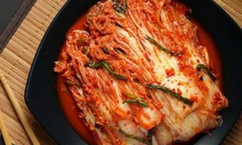 Phát hiện kim chi có khả năng giúp cơ thể đào thải vi nhựa