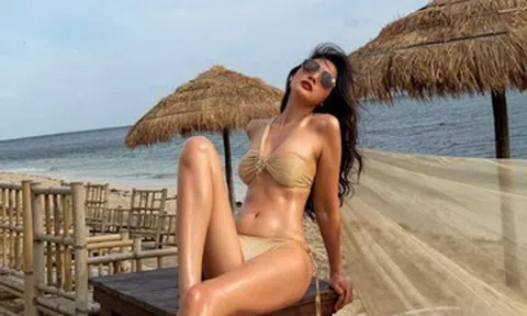 Body cực phẩm của siêu mẫu Anh Thư khi diện bikini, Nhã Phương gầy gò đáng lo ngại