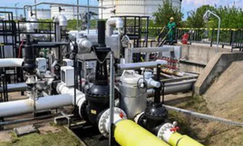Khách 'ruột' của Moscow chuẩn bị mua 1 tỷ mét khối khí đốt từ nước láng giềng EU với giá tương đương của Nga