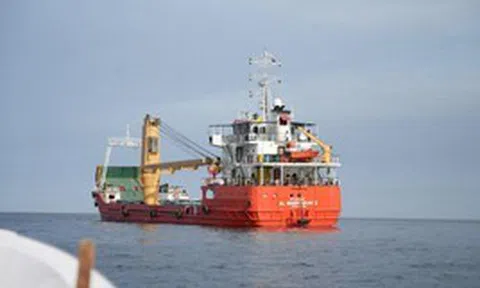 Iran: Lưu lượng tàu thuyền qua Hormuz có thể trở lại mức trước chiến sự