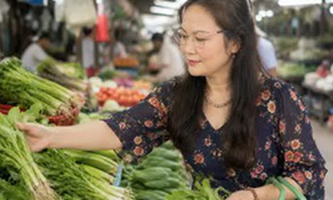 Ở tuổi 56, người phụ nữ này nghỉ việc với lương hưu hơn 5 triệu/tháng: “Tôi không giàu, nhưng lần đầu thấy đời mình nhẹ đi”