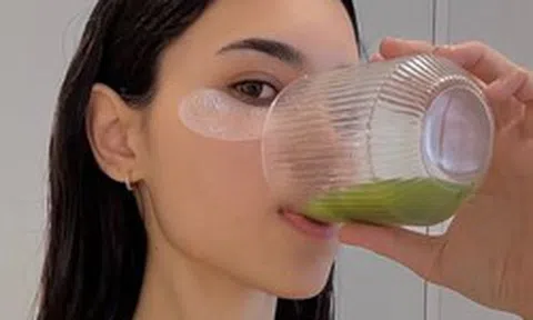 Càng nắng càng nên uống: 6 ly nước mát rẻ giúp da bạn "miễn dịch" với cái nắng thiêu đốt