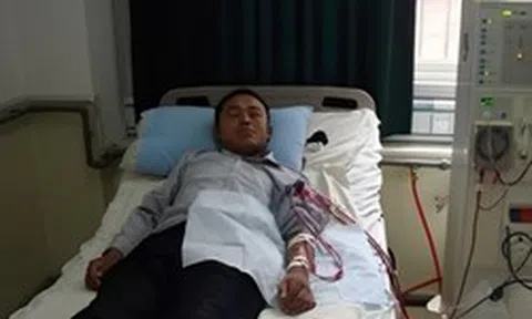 Người đàn ông tử vong vì suy thận, vợ xót xa: “Tôi nhắc mãi mà tối nào ông ấy cũng làm 2 việc này”