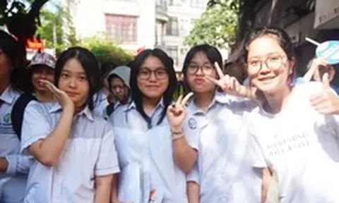 Đề Ngoại ngữ gây thử thách, thí sinh vẫn tự tin đạt điểm 9