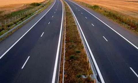 Doanh nghiệp Trung Quốc trúng thầu xây đường cao tốc hơn 57 nghìn tỷ đồng