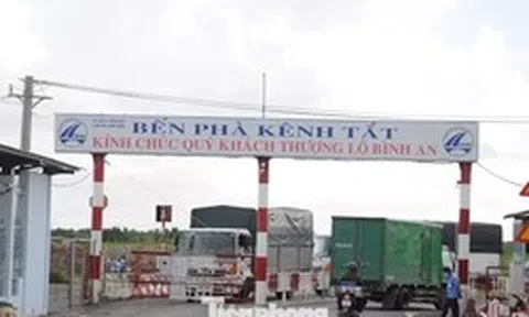 Vĩnh Long xin trung ương vốn để duy trì hoạt động cụm phà Vàm Cống