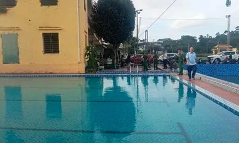 3 cháu bé nguy kịch nghi do điện giật ở bể bơi trường học