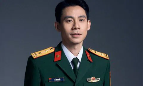 Nam nhạc sĩ tuổi 43 là Trung tá, chưa kết hôn nhưng đang tìm hiểu một người