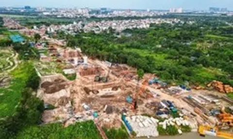 Hà Nội thông tin về tiến độ GPMB 9 dự án cầu vượt sông Hồng và sông Đuống