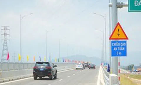 Mở rộng toàn tuyến cao tốc Bắc - Nam lên 6 làn xe, phấn đấu khởi công năm 2027