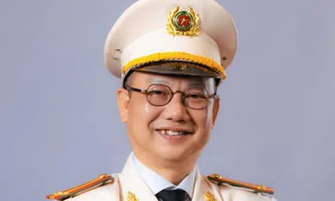 Cuộc sống kín tiếng của NSND Hồng Tuấn phim 'Của để dành' là Trung tá công an