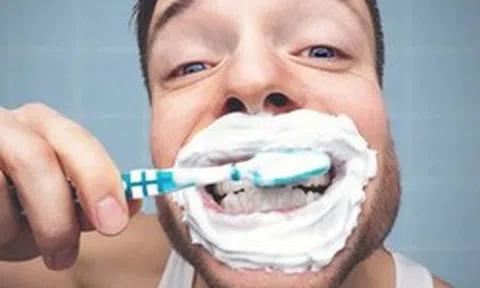 Lời khuyên cho những người chỉ đánh răng buổi sáng và buổi tối