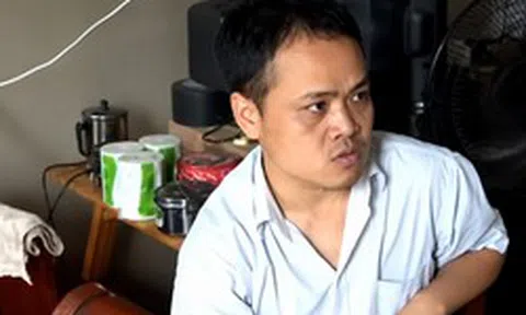 Nam sinh thi ĐH điểm cao nhất tỉnh nhưng ra trường ở nhà ăn bám suốt 9 năm, 4 lần bị cha mẹ đưa vào bệnh viện tâm thần