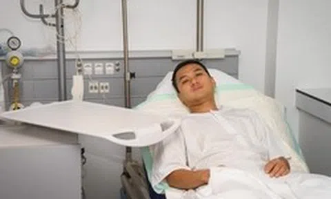 Người đàn ông tử vong vì gan nhiễm mỡ, bác sĩ cảnh báo: "Ngày nào cũng ăn 3 món này, gan khỏe đến đâu cũng không chịu nổi"