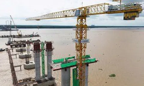 Liên danh Đèo Cả xây cầu có trụ tháp cao bằng tòa nhà 35 tầng, nhịp chính dài thứ 2 Việt Nam nhận nhiệm vụ quan trọng