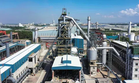 'Cựu vương' ngành thép lận đận