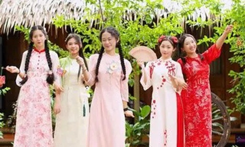 Bóc trần quy luật vận hành của showbiz