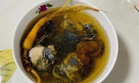Người đàn ông 30 năm không uống 1 giọt rượu nhưng men gan cao gấp 10 lần bình thường, thủ phạm là món canh “đại bổ”