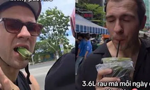 Khách Mỹ tự nhận là “Tây Thanh Hóa” gây sốt với món pizza nem chua rau má