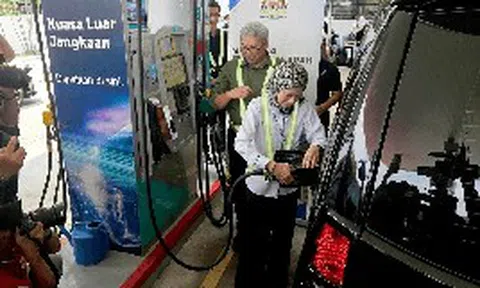 Tận dụng ‘của nhà trồng được’, quốc gia Đông Nam Á pha trộn một thứ với dầu diesel để tiết kiệm hàng triệu thùng dầu nhập khẩu