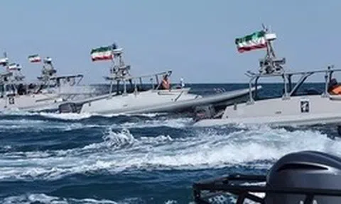 Iran bác tin đóng eo biển Hormuz, loại trừ khả năng thanh tra cơ sở hạt nhân