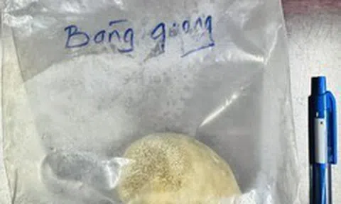 Món quà "độc nhất vô nhị" của bệnh nhân sau ca mổ: Lời cảnh báo về 1 kiểu uống nước của nhiều người Việt