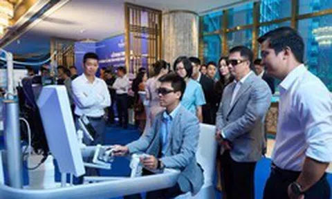 Đúng hôm nay, Việt Nam có Trung tâm phẫu thuật robot công nghệ cao đa kết: Vingroup chi luôn 300 tỷ đồng hỗ trợ bệnh nhân