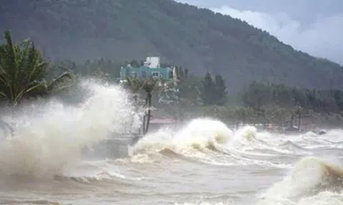 Công văn hỏa tốc: 12 tỉnh, thành khẩn trương ứng phó thời tiết nguy hiểm