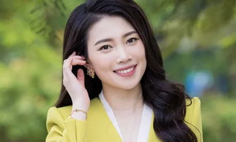 BTV Thời sự Điệp Anh về nhà lúc nửa đêm, tuổi 30 vẫn chờ một người đủ duyên