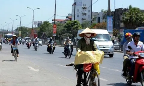 Không phải nhiệt độ, đây mới là nguyên nhân chính khiến miền Bắc oi bức cả ngày