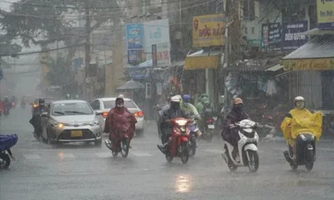 Dự báo thời tiết 27/6: Miền Bắc đón mưa dông sầm sập, miền Trung tiếp tục nắng nóng gay gắt