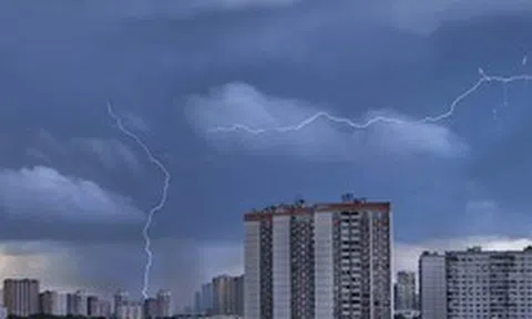 Điện thoạt thông minh có đúng là "vật hút sét" như chúng ta vẫn nghĩ?