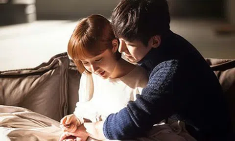 Ji Chang Wook và cái ôm tình tứ đánh cắp mọi ánh nhìn: Khoảnh khắc Healer thôi cô độc