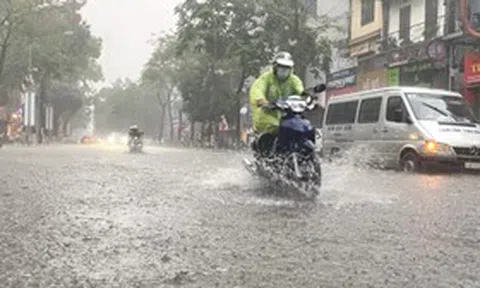 Dự báo mới nhất: Tháng 7 nguy cơ bão đổ bộ, Bắc Bộ bước vào cao điểm mưa lớn