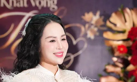Ca sĩ, Tiến sĩ Khánh Ly: Gọi tôi là đại gia cũng đúng
