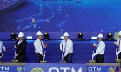 Phó Thủ tướng Thường trực Phạm Gia Túc dự lễ khởi công dự án cảng biển thuộc Cụm cảng nước sâu Cái Mép-Thị Vải (TPHCM)
