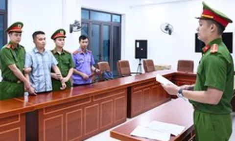Vụ 146 điểm 10 môn Toán tốt nghiệp: Giữ khẩn cấp 1 giáo viên THPT Chuyên Tuyên Quang