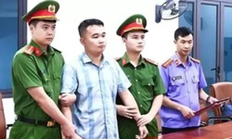 Thông tin bất ngờ về giáo viên bị giữ khẩn cấp trong vụ điểm Toán cao bất thường ở Tuyên Quang