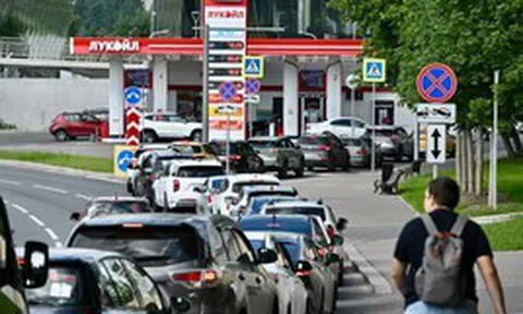 Sợ Moscow không còn xăng để bán, nước láng giềng của Nga phải đi 'đánh tiếng' với loạt quốc gia châu Á