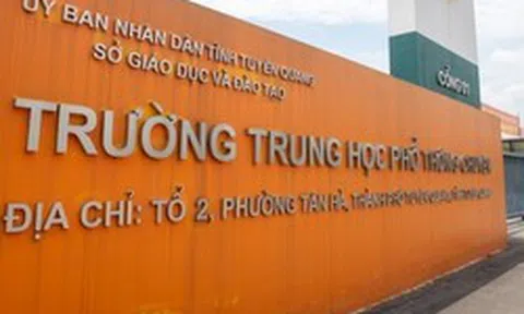Hình ảnh mới nhất tại Trường THPT Chuyên Tuyên Quang sau vụ 147 điểm 10 môn Toán