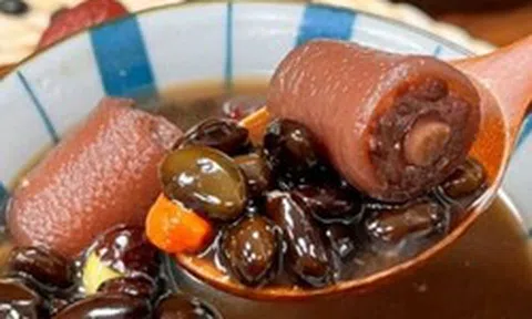 Loại canh quen thuộc được ví như "món bổ thận" trong dân gian, cách nấu rất đơn giản
