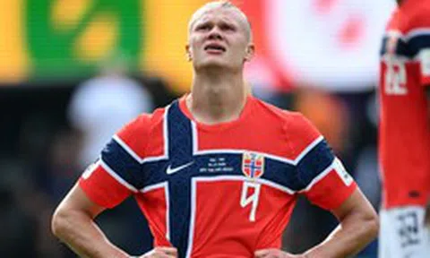 Erling Haaland nhận tin dữ, nhiều cầu thủ Na Uy đổ bệnh chỉ vài ngày trước trận tứ kết World Cup gặp tuyển Anh