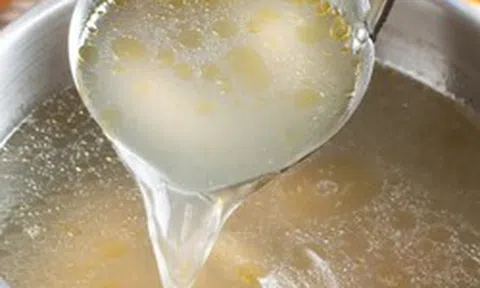 Người đàn ông 35 tuổi không rượu hay thuốc vẫn suy thận giai đoạn 3, bác sĩ: 4 món ăn sáng "bơm" chất phá thận vào cơ thể